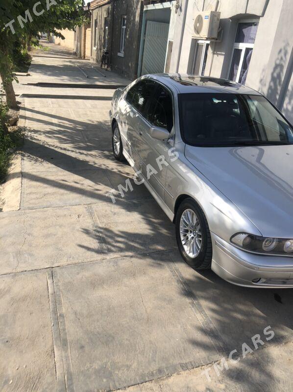 BMW 530 2002 - 135 000 TMT - Байрамали - img 6