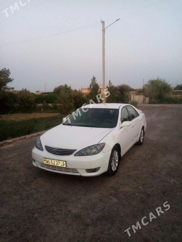 Toyota Camry 2005 - 185 000 TMT - Dänew - img 3