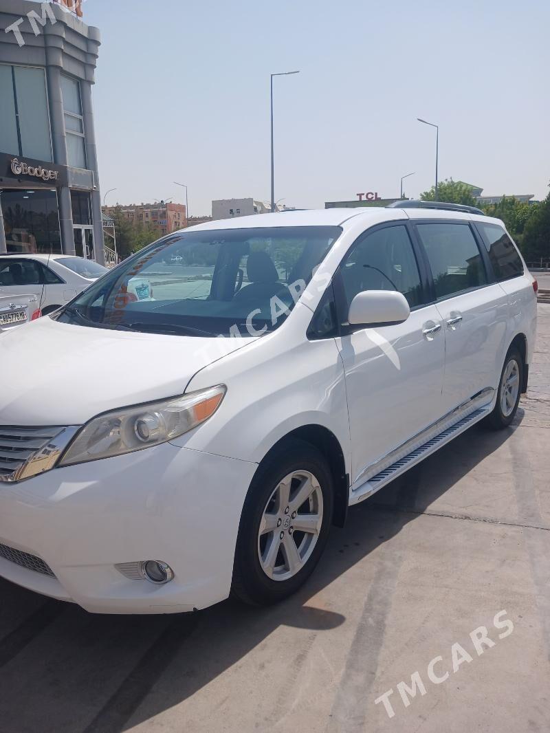 Toyota Sienna 2010 - 270 000 TMT - Мары - img 5
