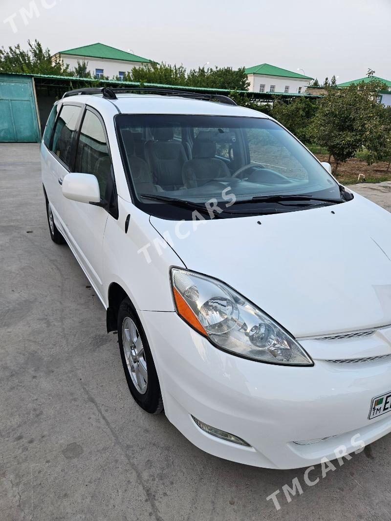 Toyota Sienna 2009 - 190 000 TMT - Aşgabat - img 6