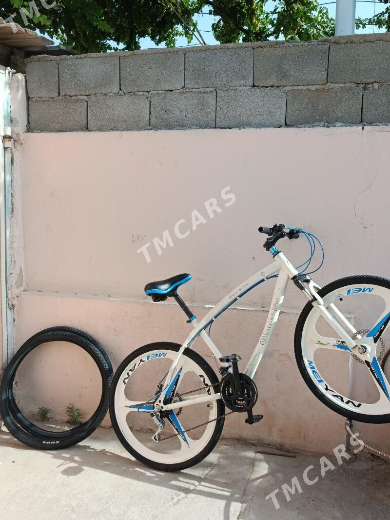 mersedes benz - 30 mkr - img 2