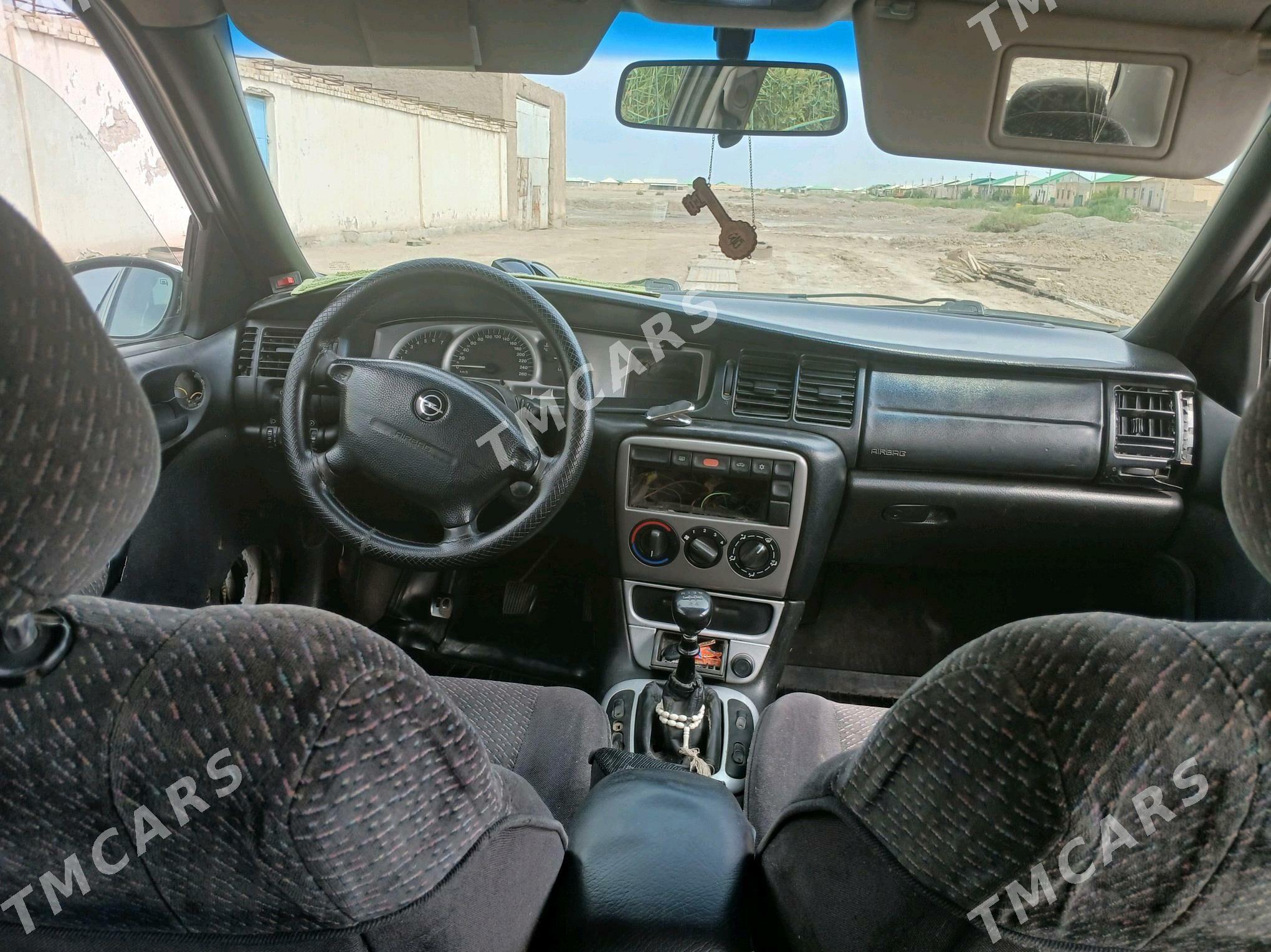 Opel Vectra 1996 - 50 000 TMT - Дашогуз - img 2