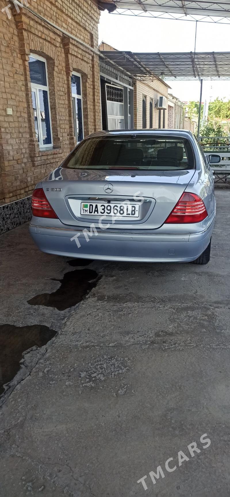 Mercedes-Benz C-Class 2005 - 130 000 TMT - Туркменабат - img 7