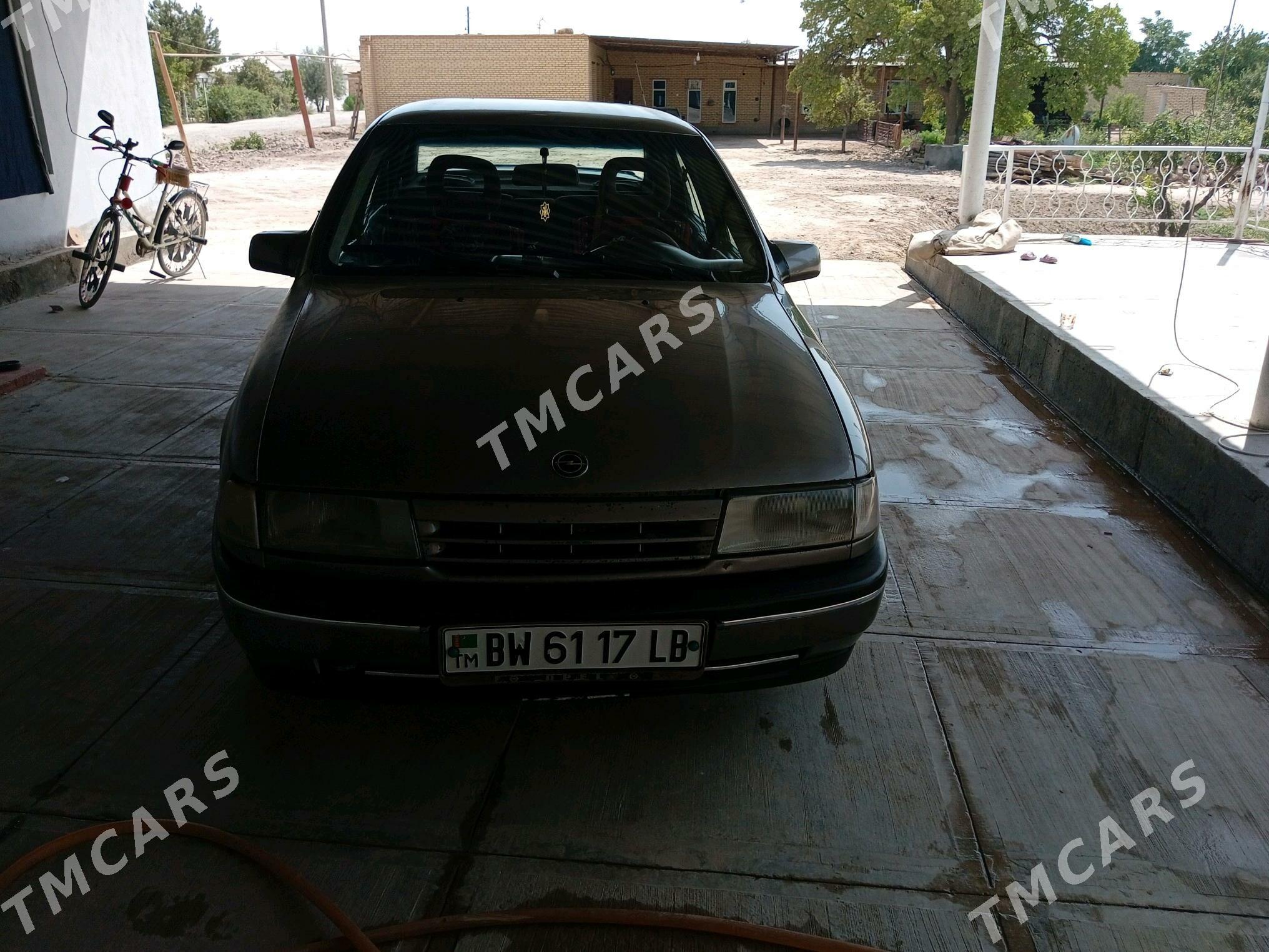 Opel Vectra 1992 - 25 000 TMT - Saýat - img 6