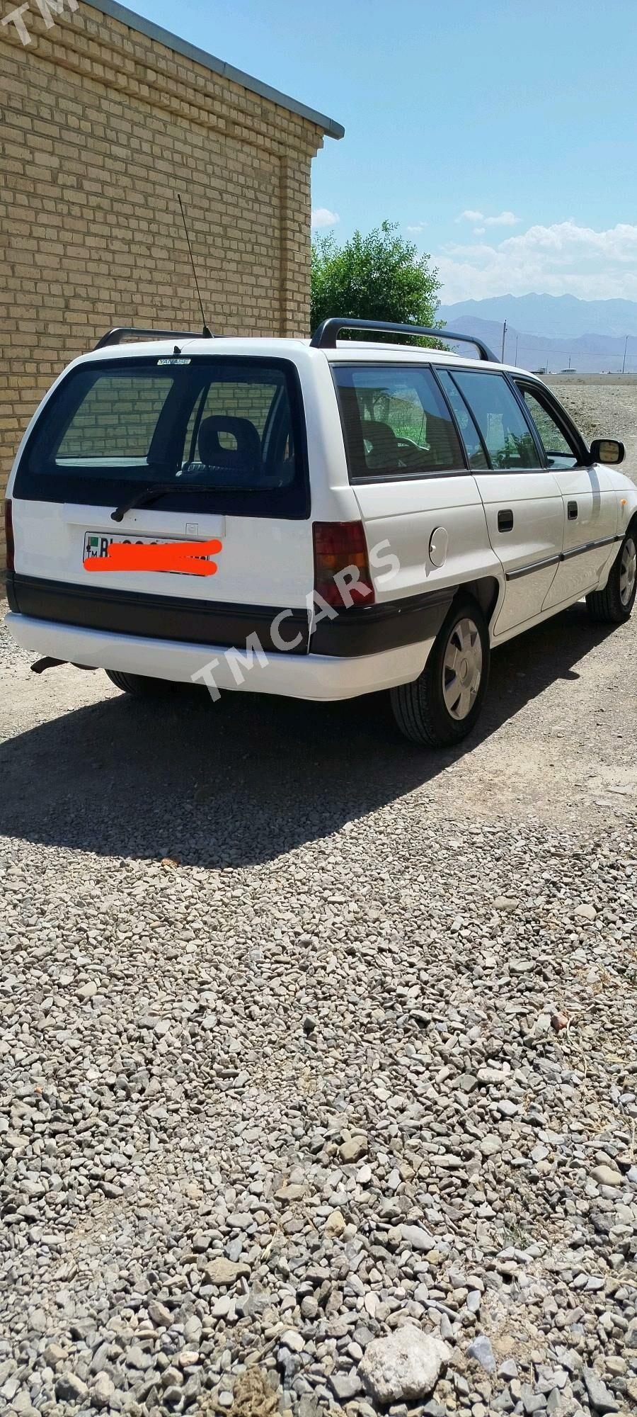 Opel Astra 1993 - 45 000 TMT - Bäherden - img 7
