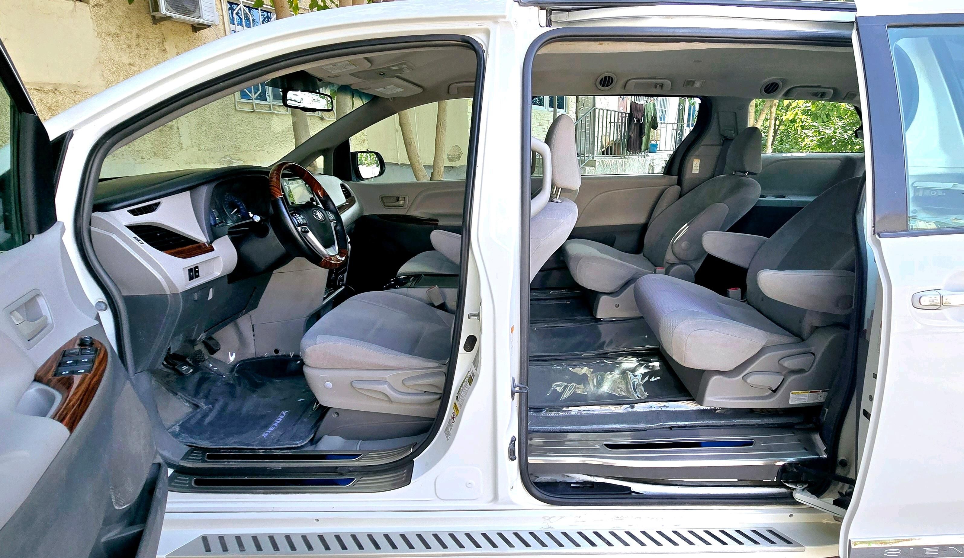 Toyota Sienna 2016 - 325 000 TMT - Türkmenbaşy - img 8