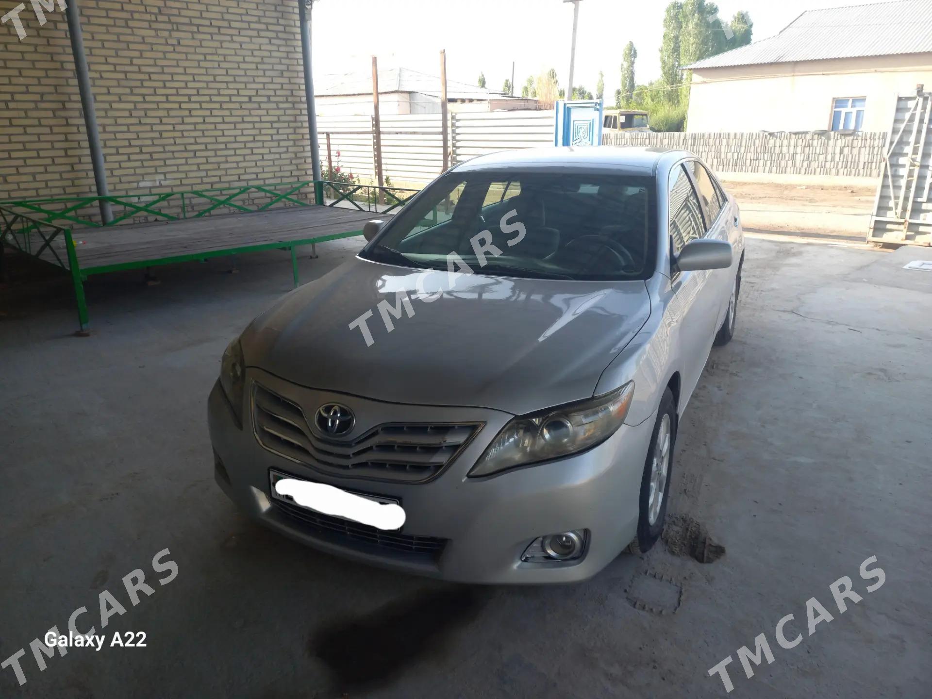 Toyota Camry 2010 - 172 000 TMT - Köneürgenç - img 2