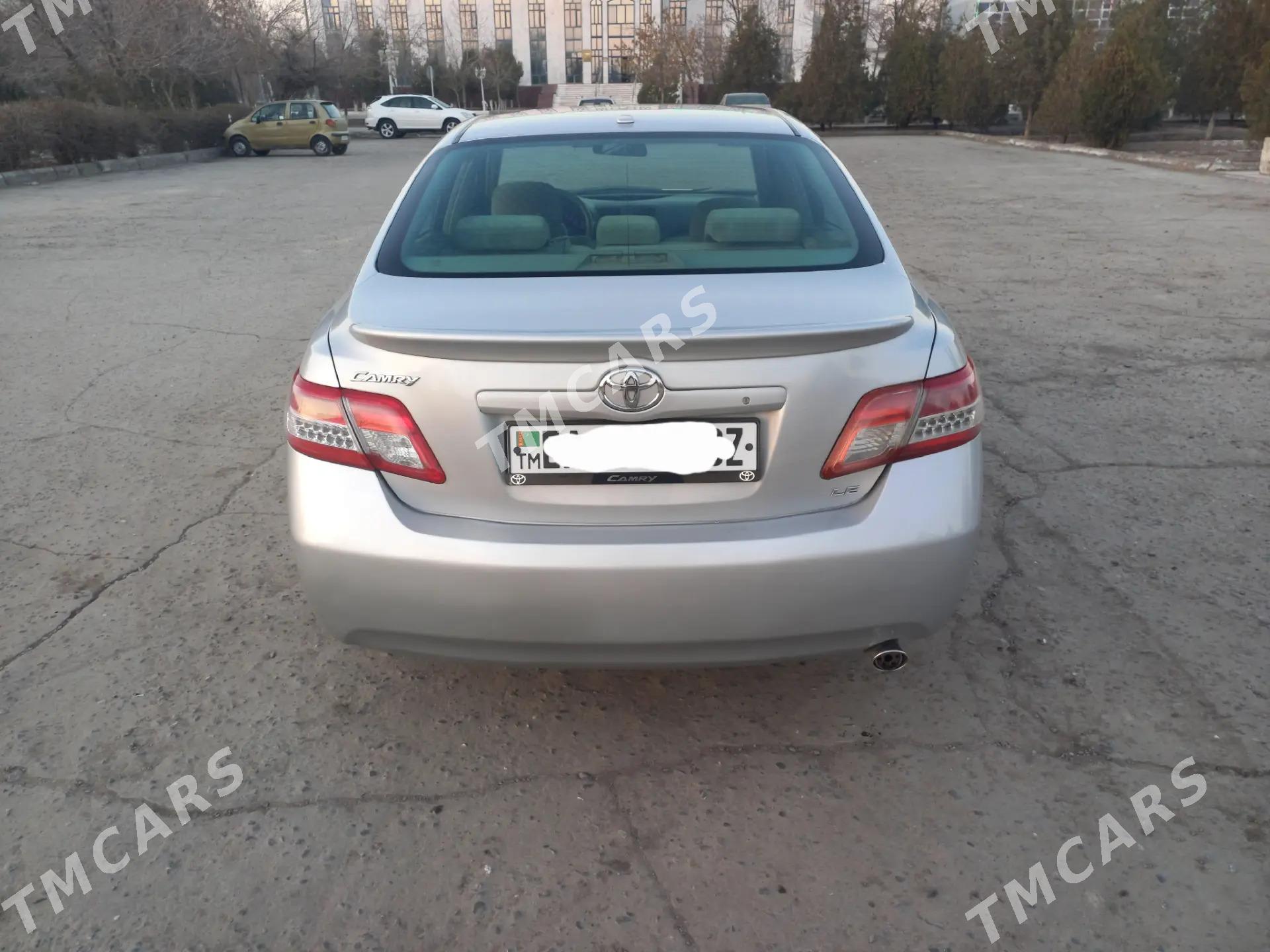 Toyota Camry 2010 - 172 000 TMT - Köneürgenç - img 4