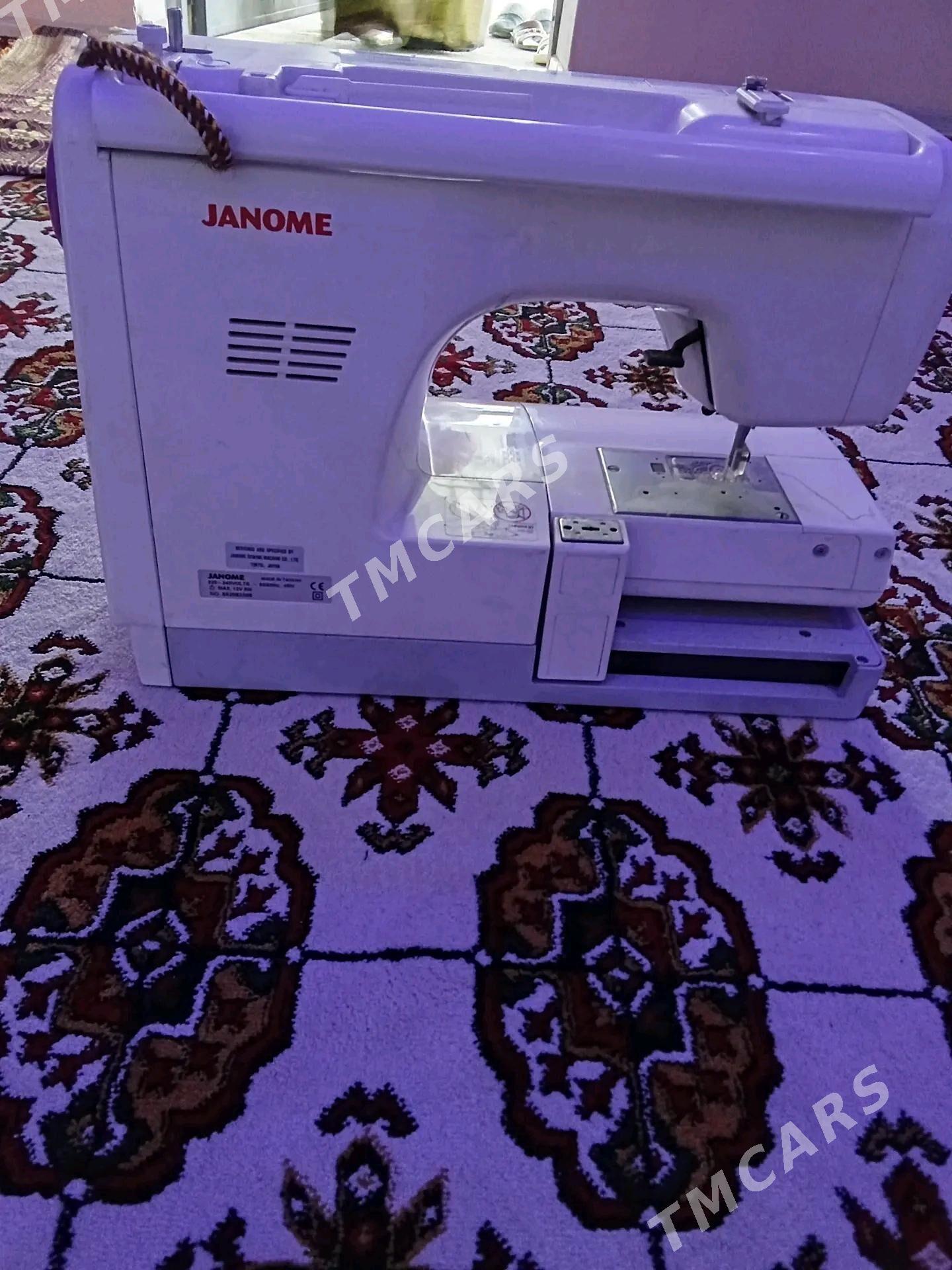 Janome yaka masyn - Gökje - img 2