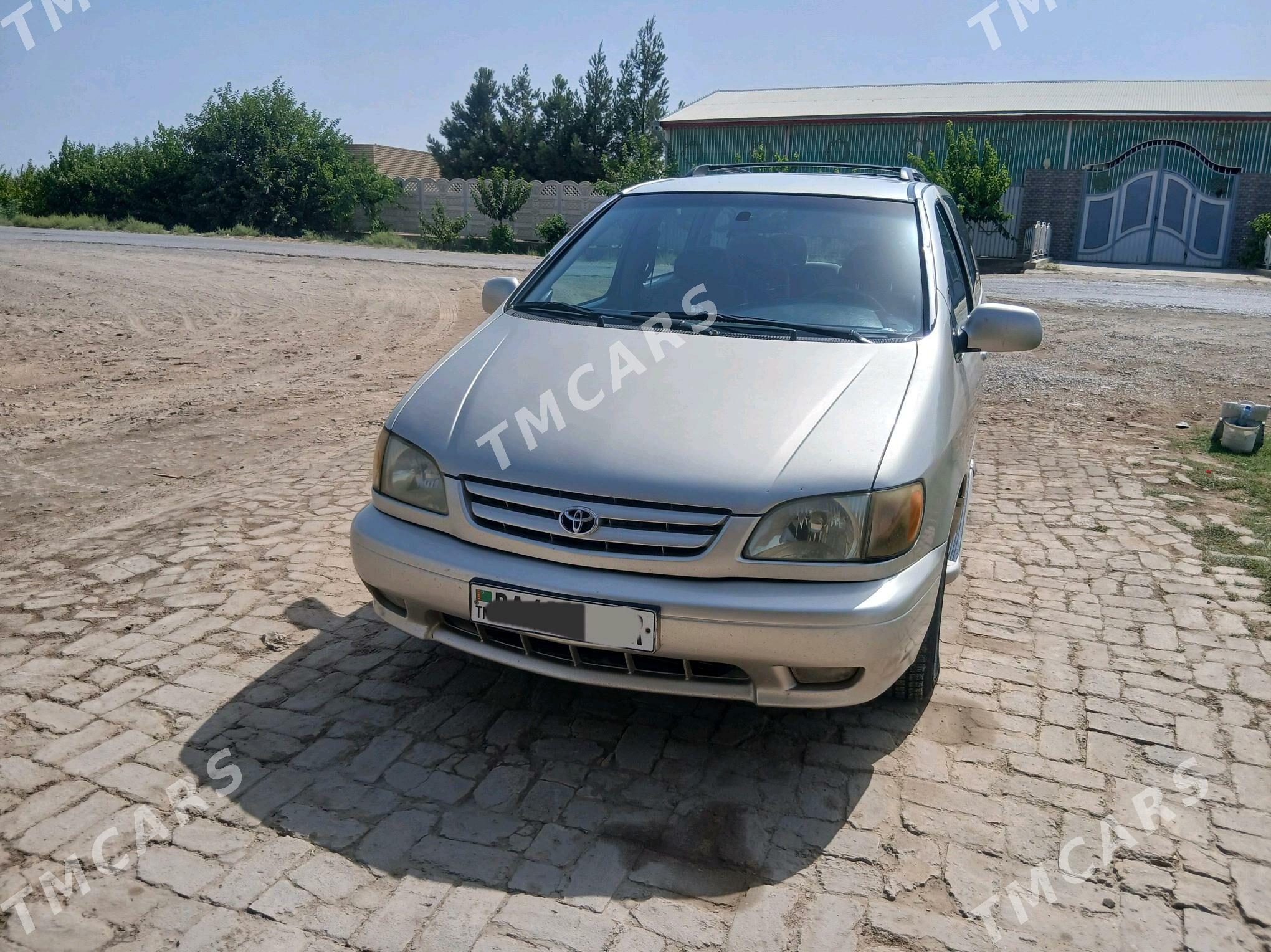 Toyota Sienna 2002 - 150 000 TMT - Sakarçäge - img 4