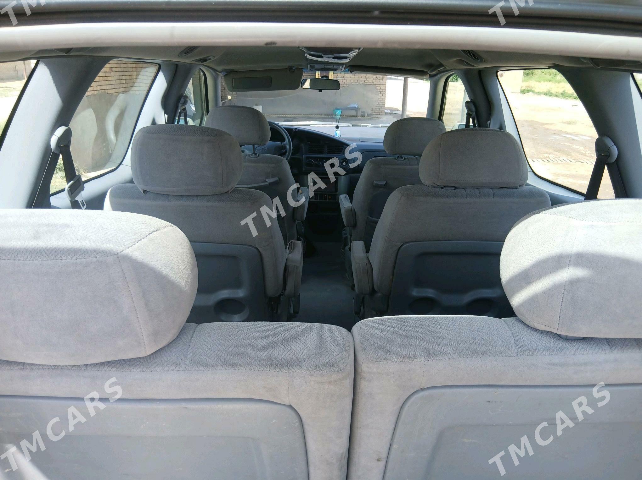 Toyota Sienna 2002 - 150 000 TMT - Sakarçäge - img 10