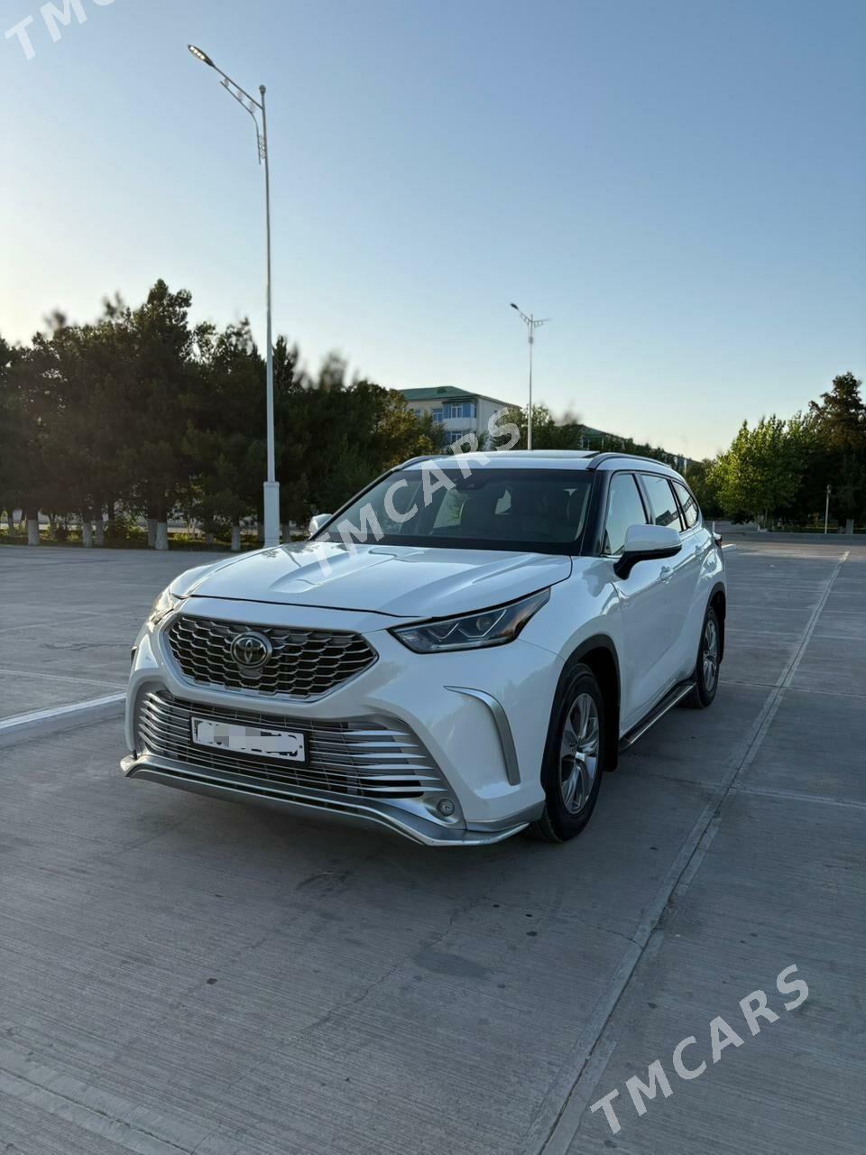 Toyota Highlander 2022 - 550 000 TMT - Туркменабат - img 4