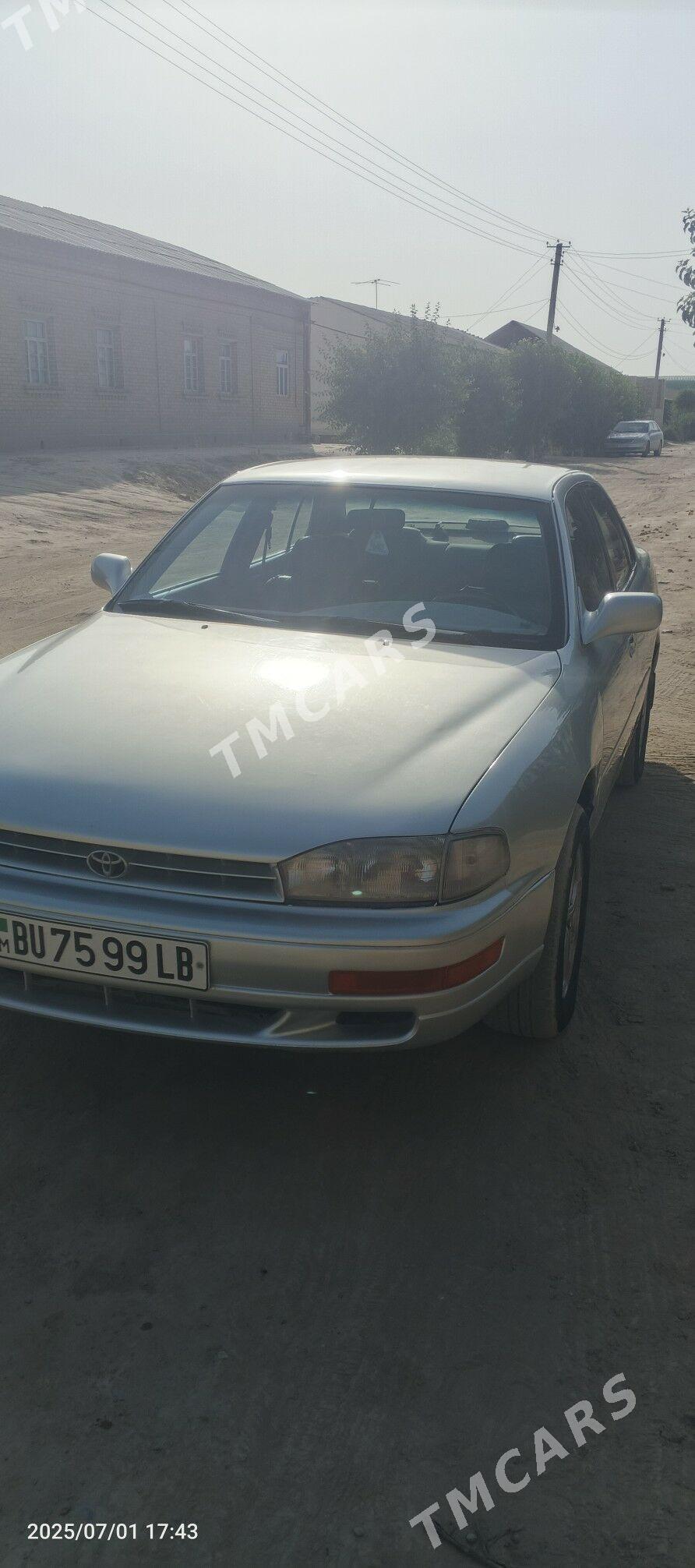 Toyota Camry 1993 - 70 000 TMT - Халач - img 5