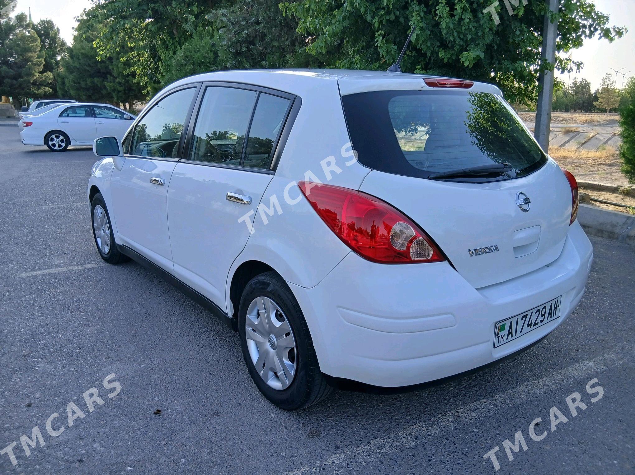 Nissan Versa 2010 - 125 000 TMT - Ашхабад - img 2