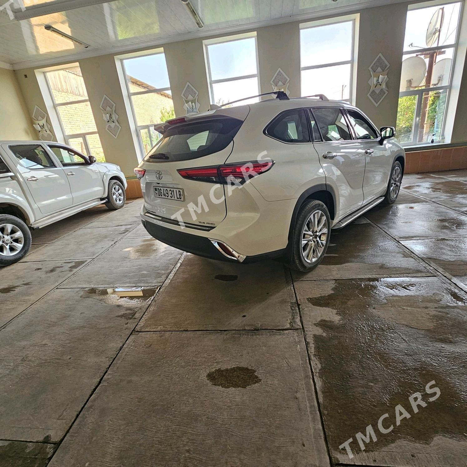 Toyota Highlander 2020 - 550 000 TMT - Чарджоу - img 3