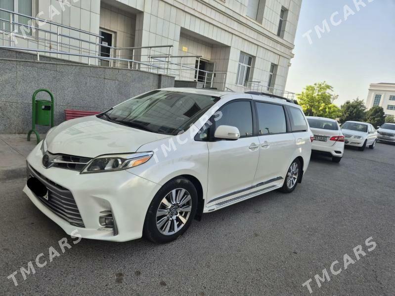 Toyota Sienna 2018 - 600 000 TMT - Podwoýski köç. (Bitarap Türkmenistan şaýoly) - img 3