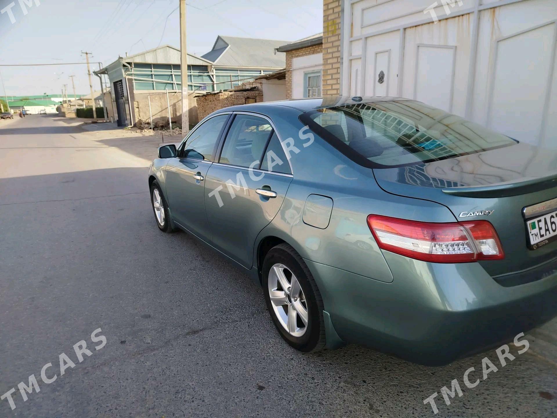 Toyota Camry 2010 - 170 000 TMT - Мары - img 3