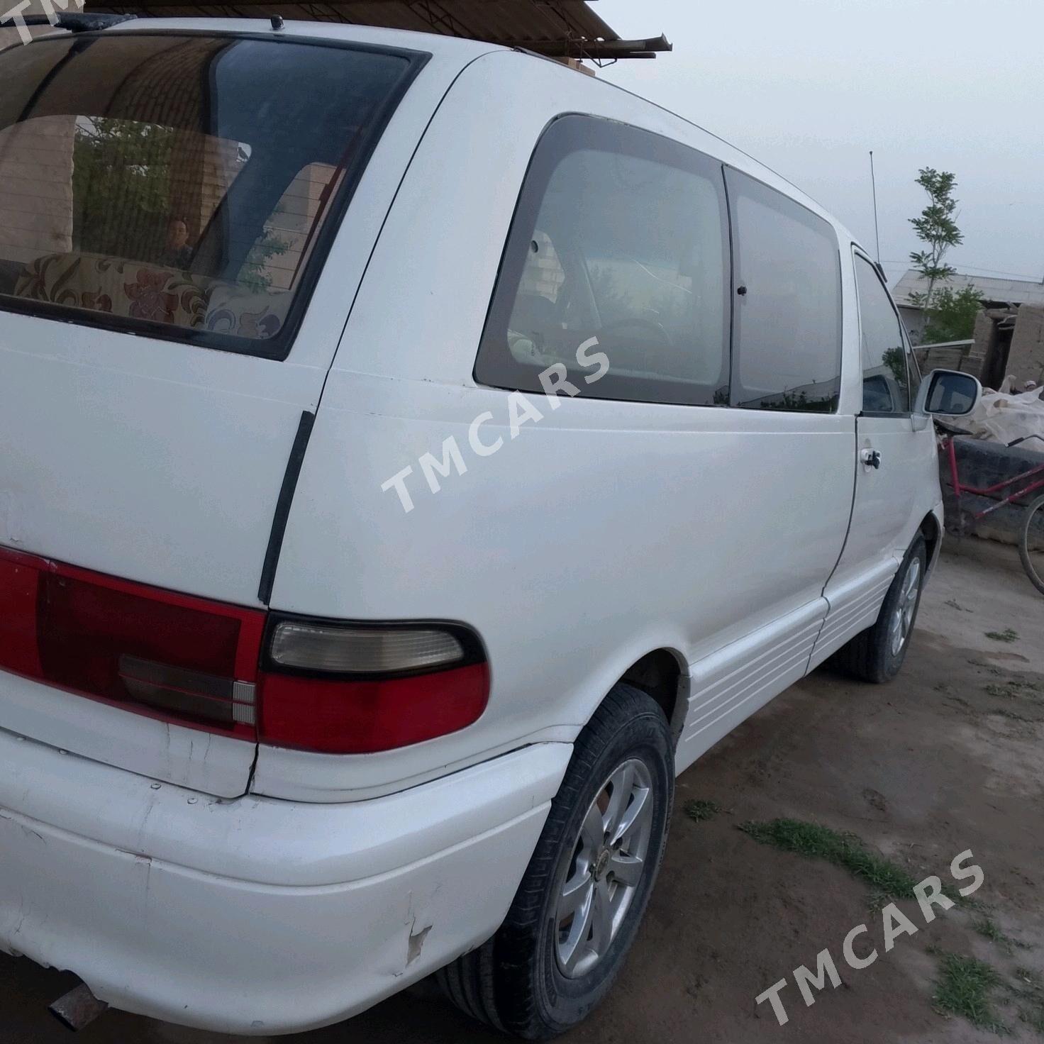 Toyota Previa 1992 - 39 000 TMT - Halaç - img 2