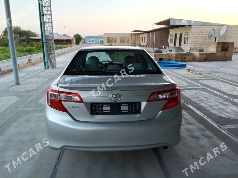 Toyota Camry 2011 - 168 000 TMT - Мургап - img 7