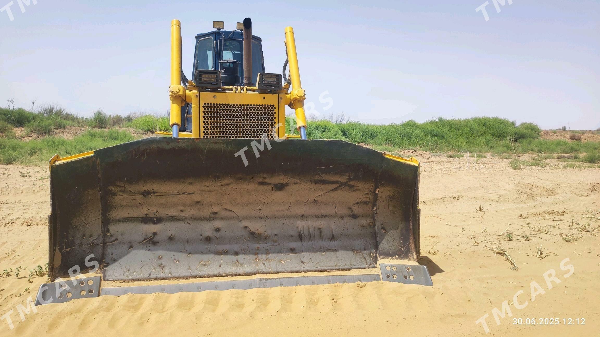 Komatsu D65EX-17 2007 - 580 000 TMT - Ашхабад - img 3
