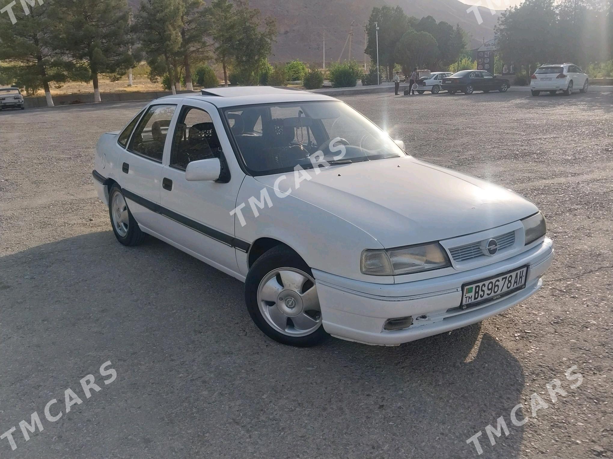 Opel Vectra 1992 - 42 000 TMT - Бахарден - img 4