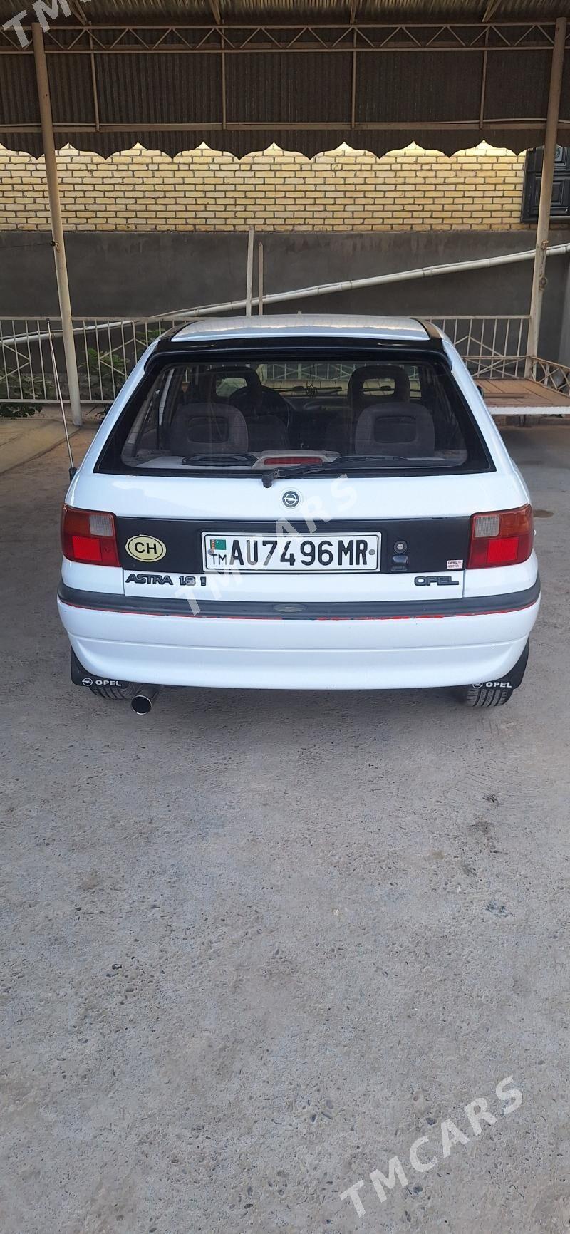 Opel Astra 1992 - 32 000 TMT - Мары - img 3