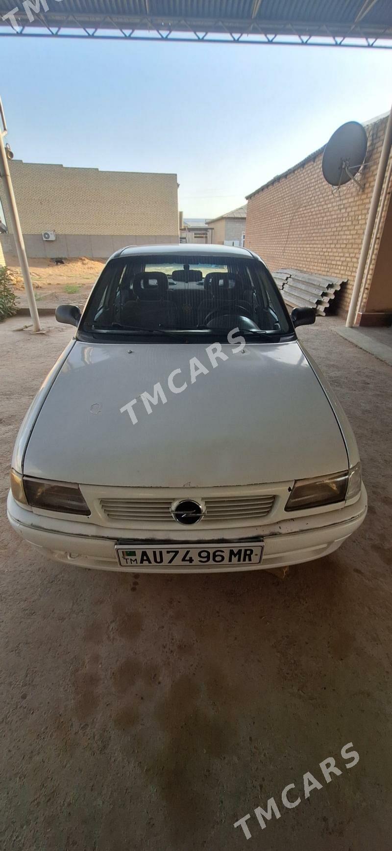 Opel Astra 1992 - 32 000 TMT - Мары - img 6