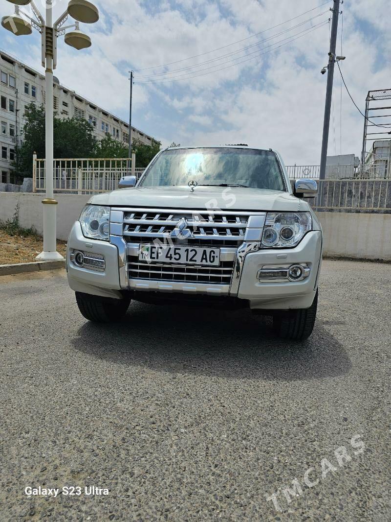 Mitsubishi Pajero 2015 - 295 000 TMT - Aşgabat - img 4
