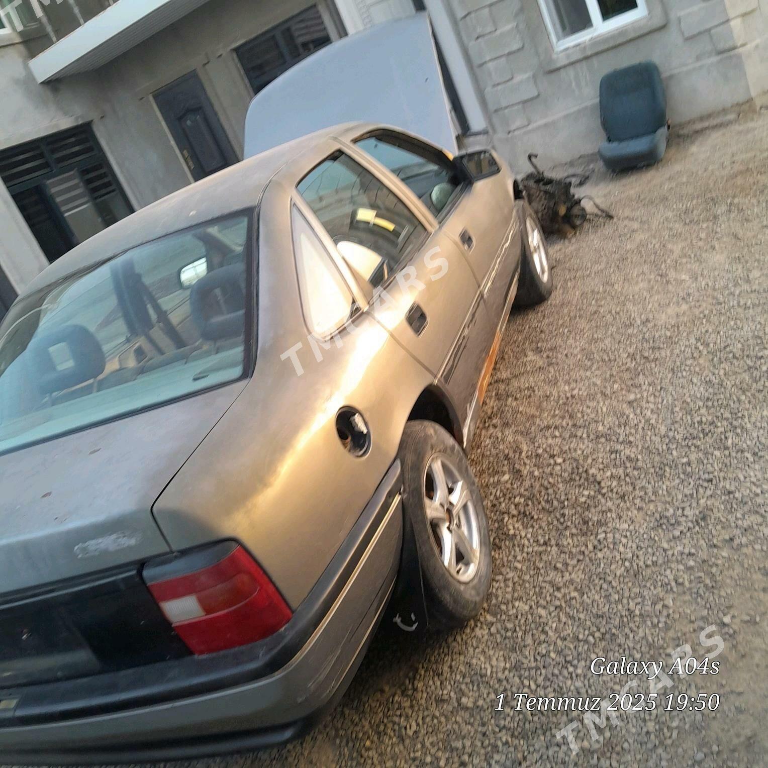 Opel Vectra 1991 - 15 000 TMT - Mary - img 2