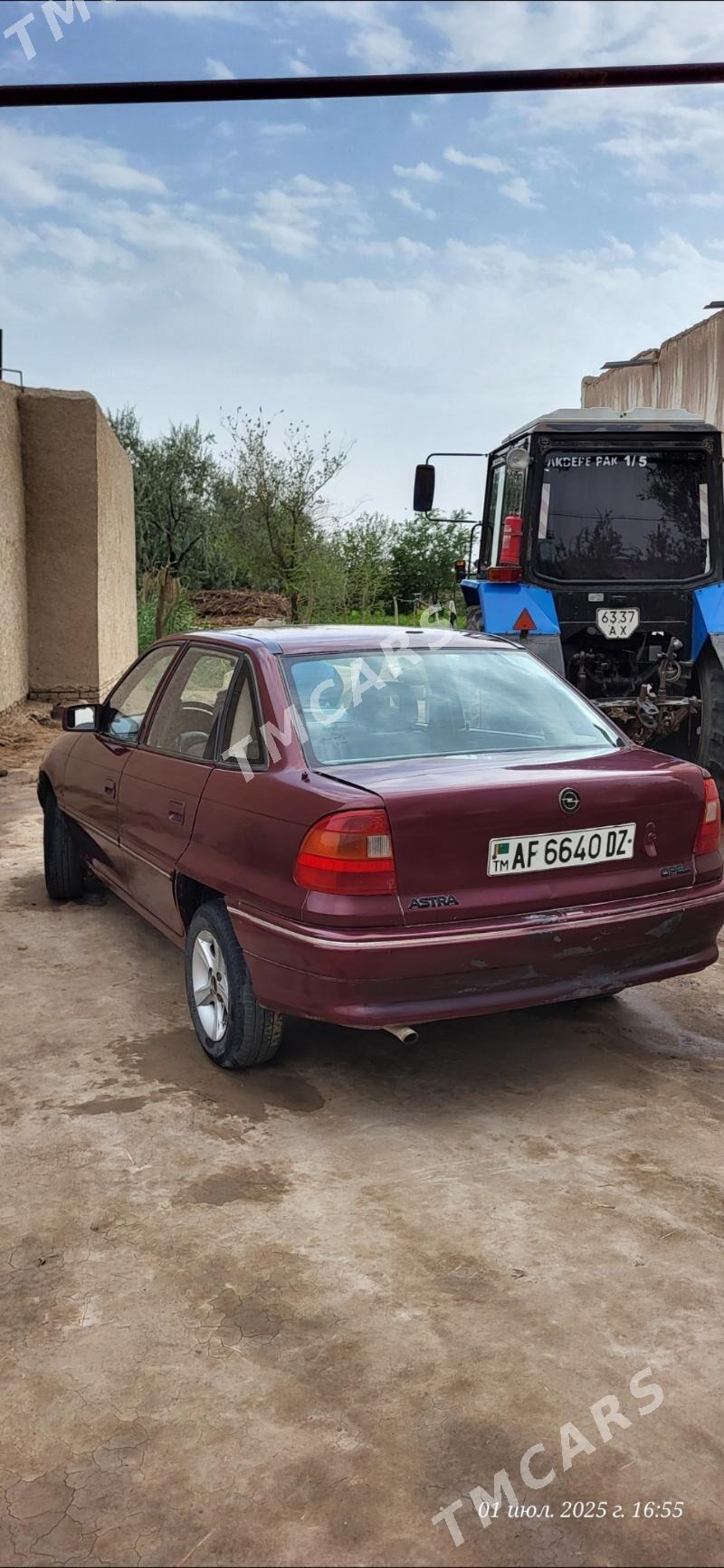 Opel Astra 1992 - 34 000 TMT - Акдепе - img 6