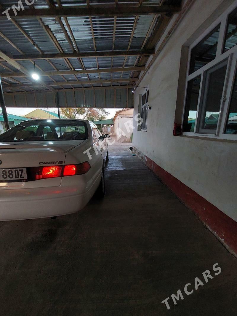 Toyota Camry 2000 - 150 000 TMT - Köneürgenç - img 7