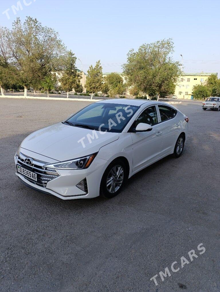 Hyundai Elantra 2020 - 230 000 TMT - Бузмеин - img 3