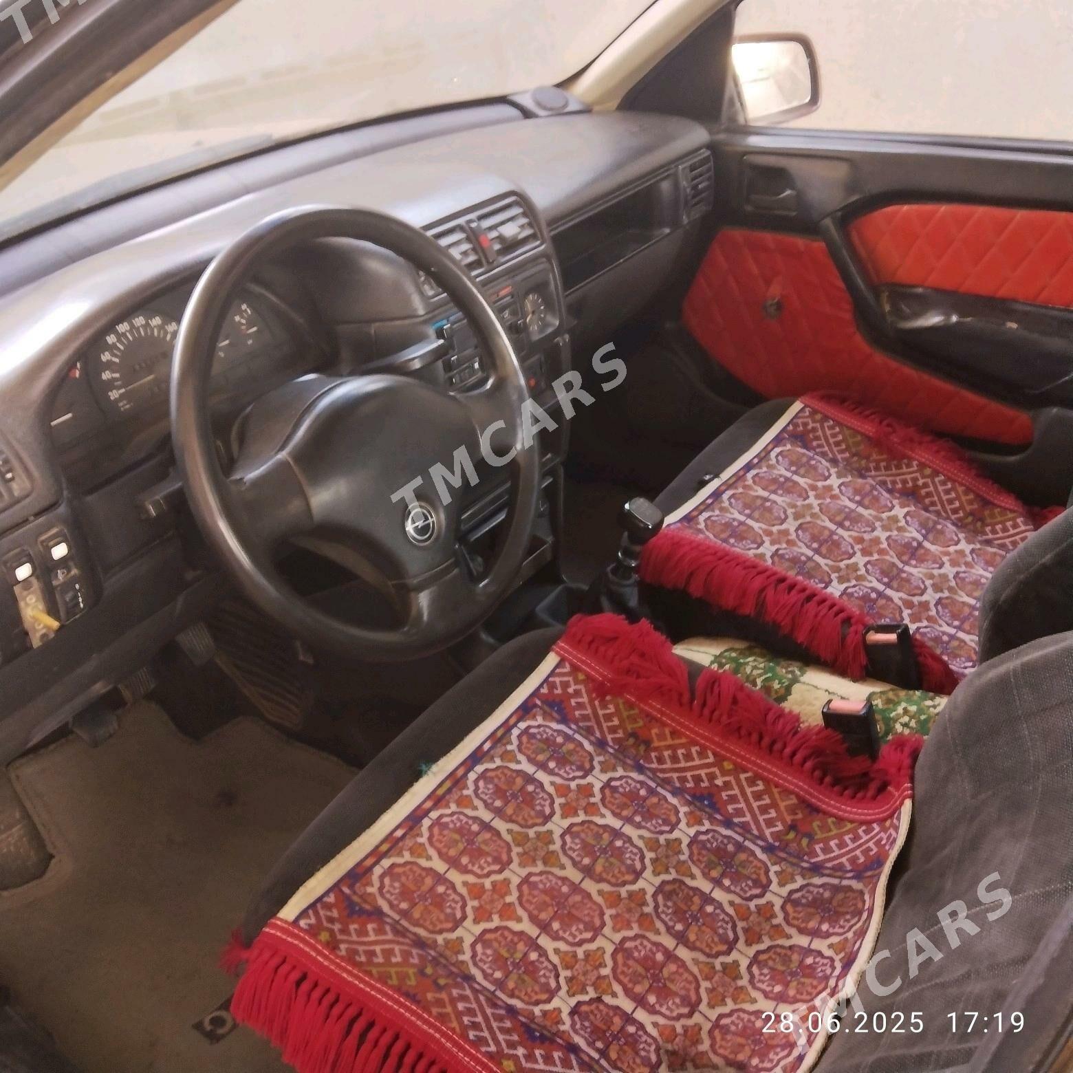 Opel Vectra 1992 - 29 000 TMT - Махтумкули - img 4