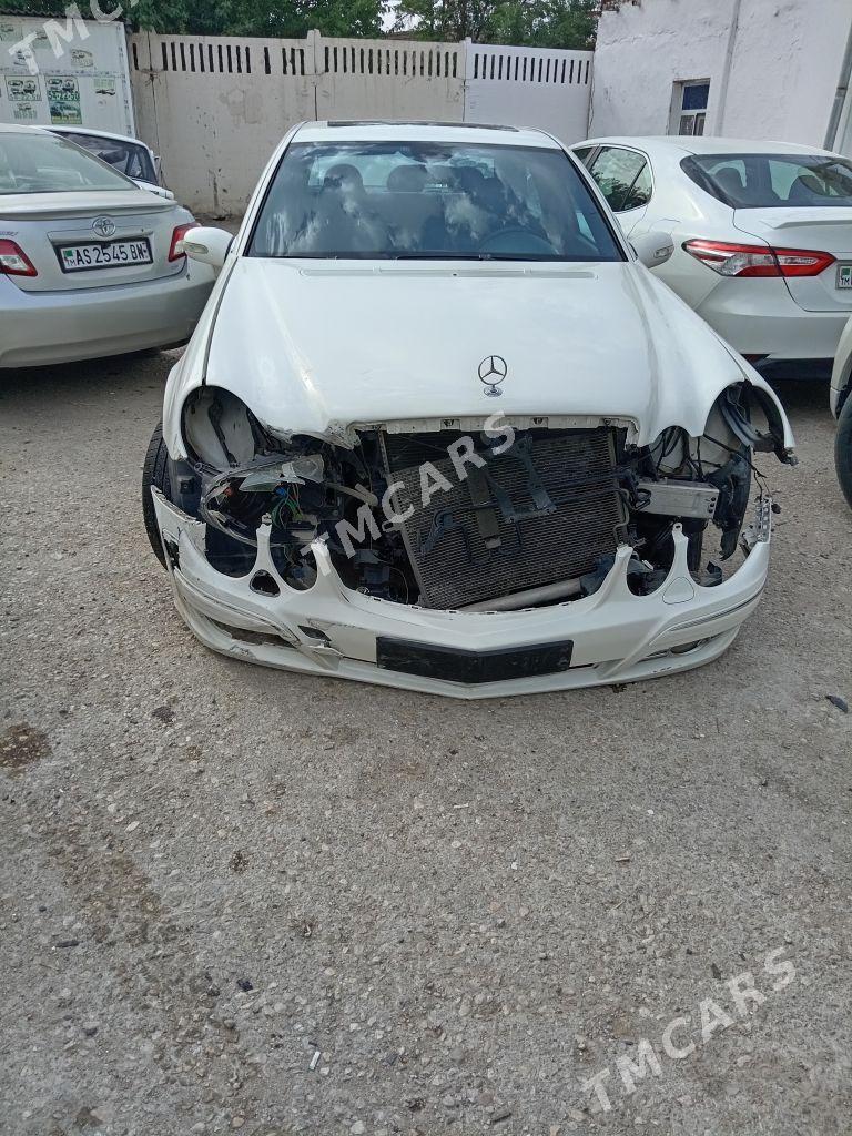 Mercedes-Benz E320 2003 - 120 000 TMT - Balkanabat - img 5