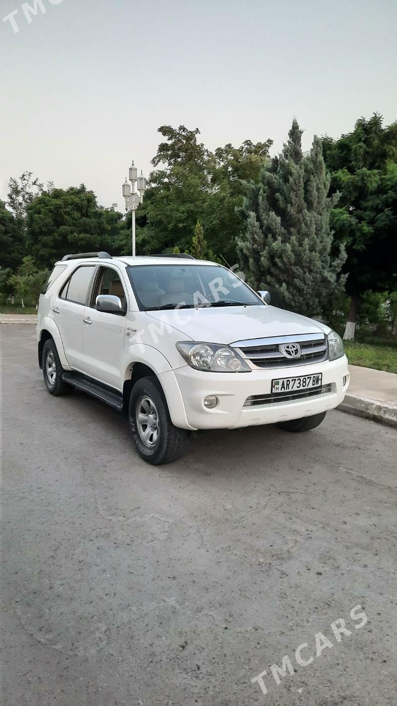 Toyota Fortuner 2008 - 260 000 TMT - Türkmenbaşy - img 2