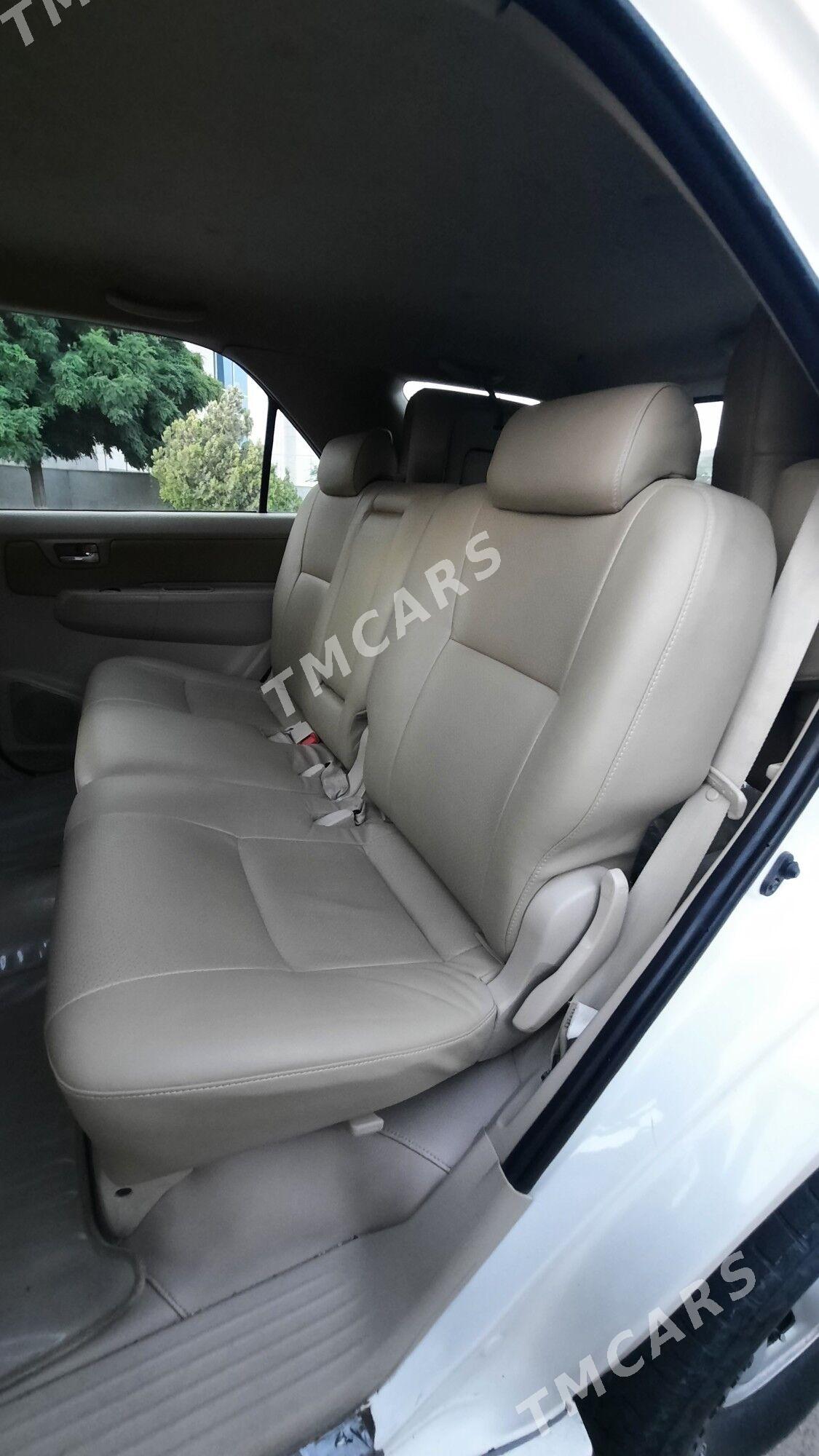 Toyota Fortuner 2008 - 260 000 TMT - Türkmenbaşy - img 4