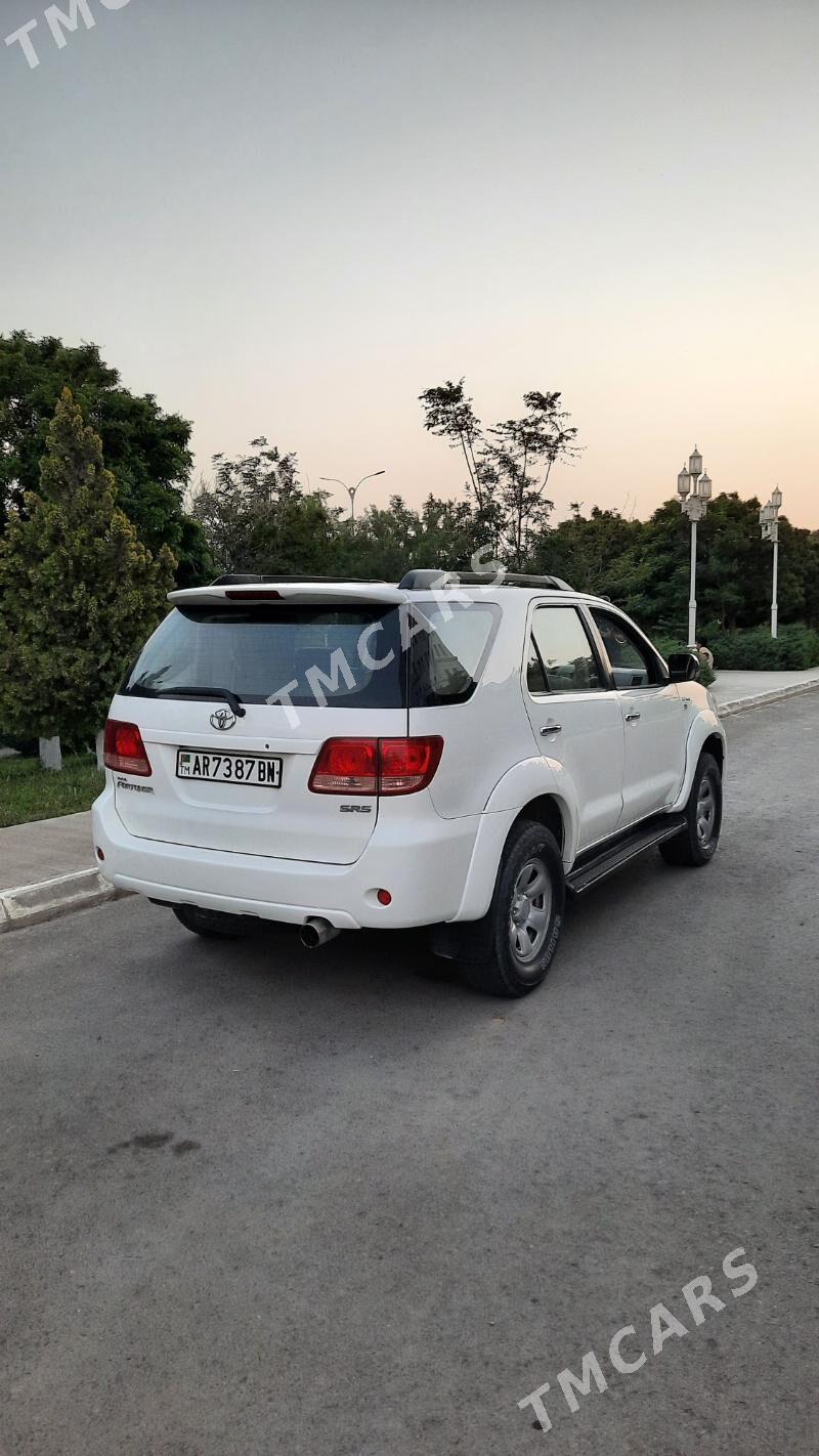 Toyota Fortuner 2008 - 260 000 TMT - Türkmenbaşy - img 3