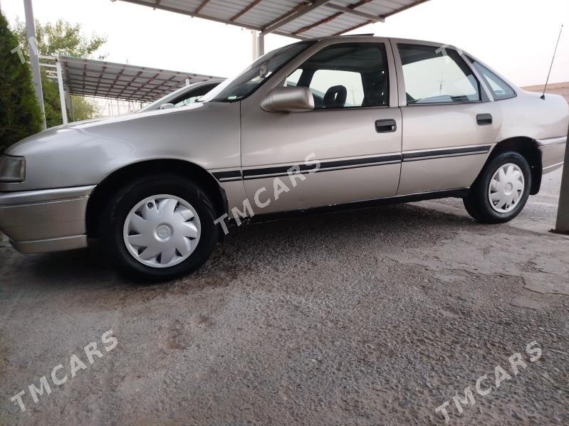 Opel Vectra 1992 - 40 000 TMT - Анев - img 4