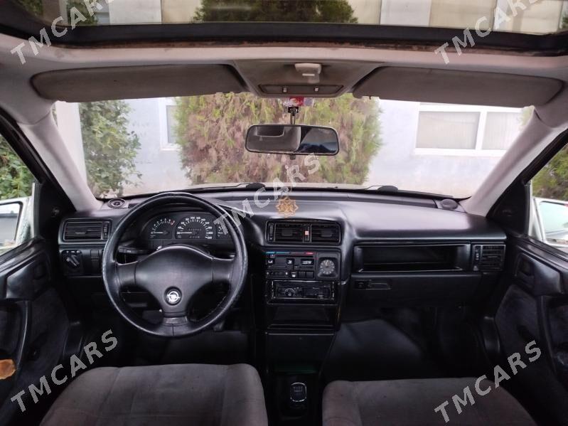 Opel Vectra 1992 - 40 000 TMT - Анев - img 2