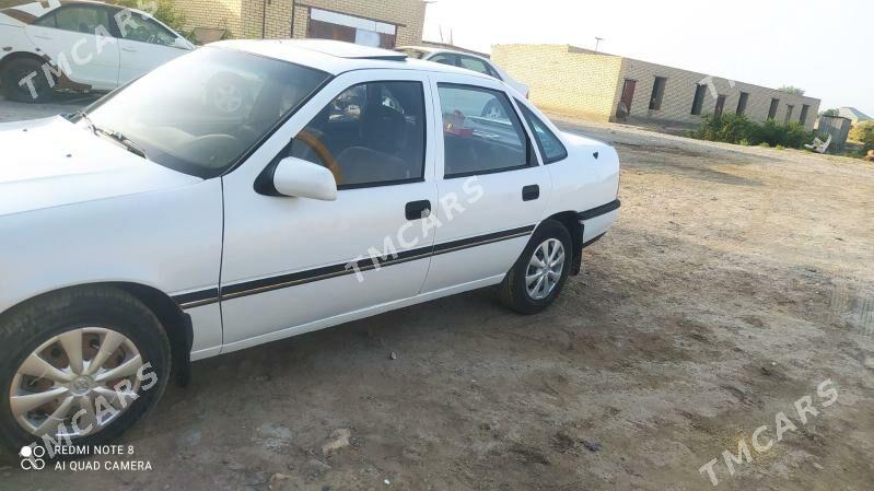 Opel Vectra 1992 - 52 000 TMT - Murgap - img 2