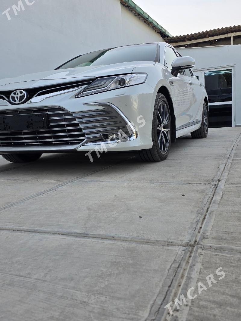 Toyota Camry 2022 - 650 000 TMT - Ашхабад - img 3