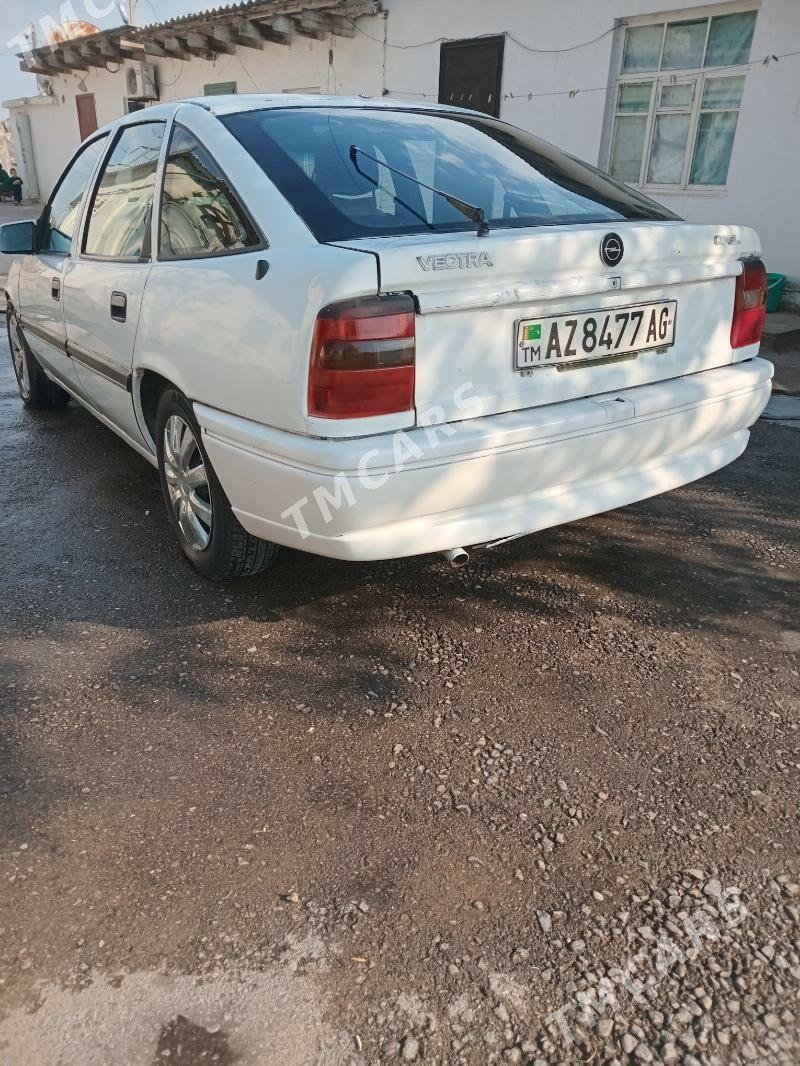 Opel Vectra 1994 - 25 000 TMT - Gypjak - img 6