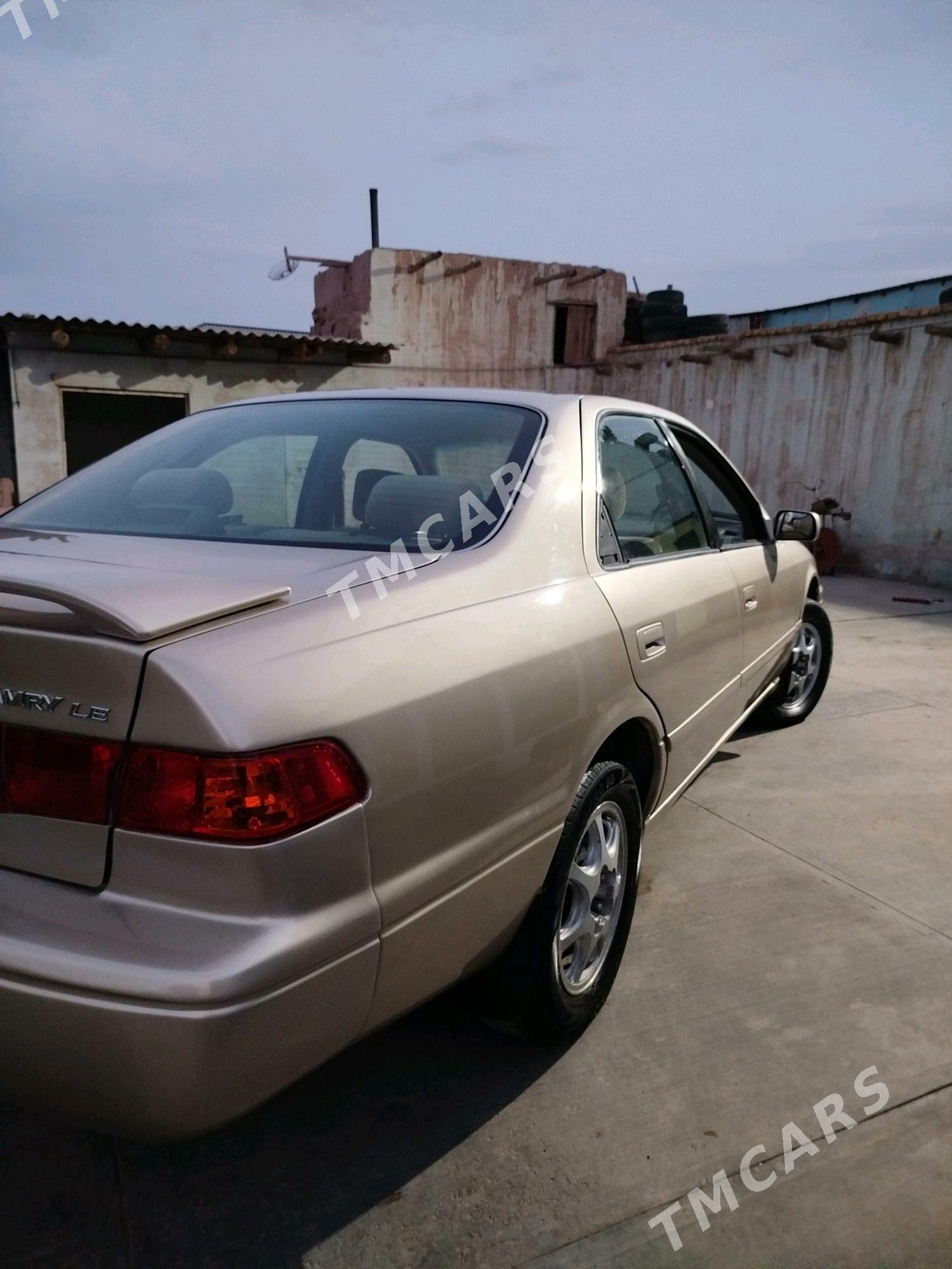 Toyota Camry 1998 - 112 000 TMT - Дашогуз - img 6