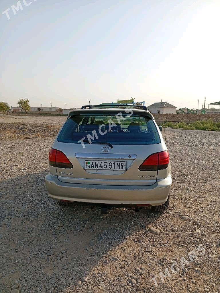 Lexus RX 300 2000 - 160 000 TMT - Сакарчага - img 4