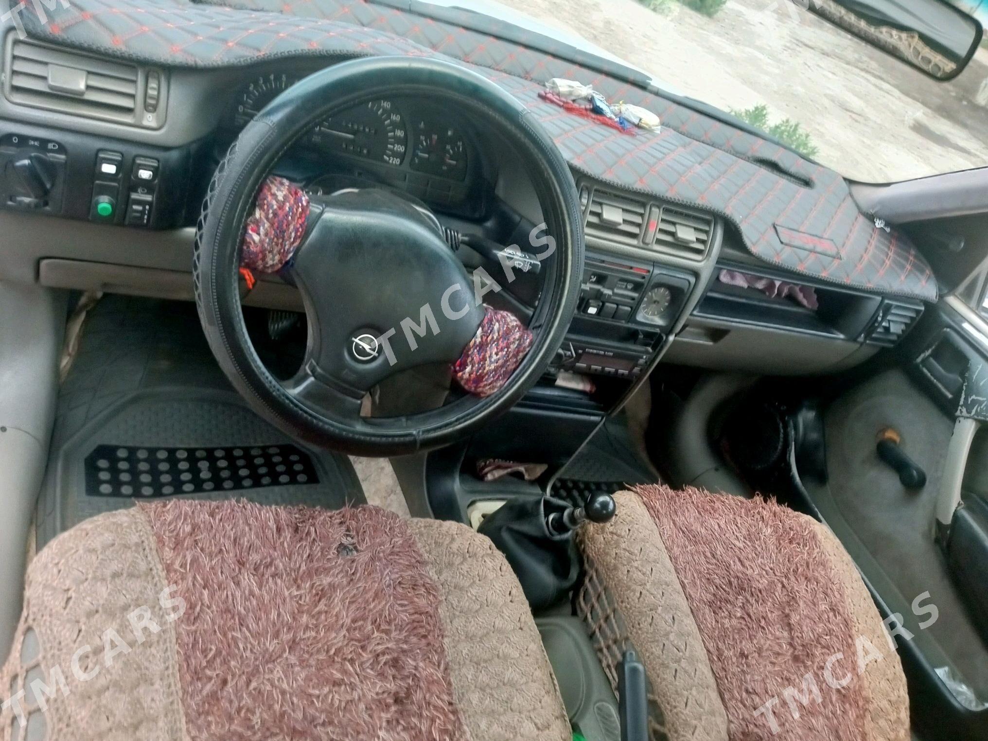 Opel Vectra 1990 - 30 000 TMT - Daşoguz - img 2