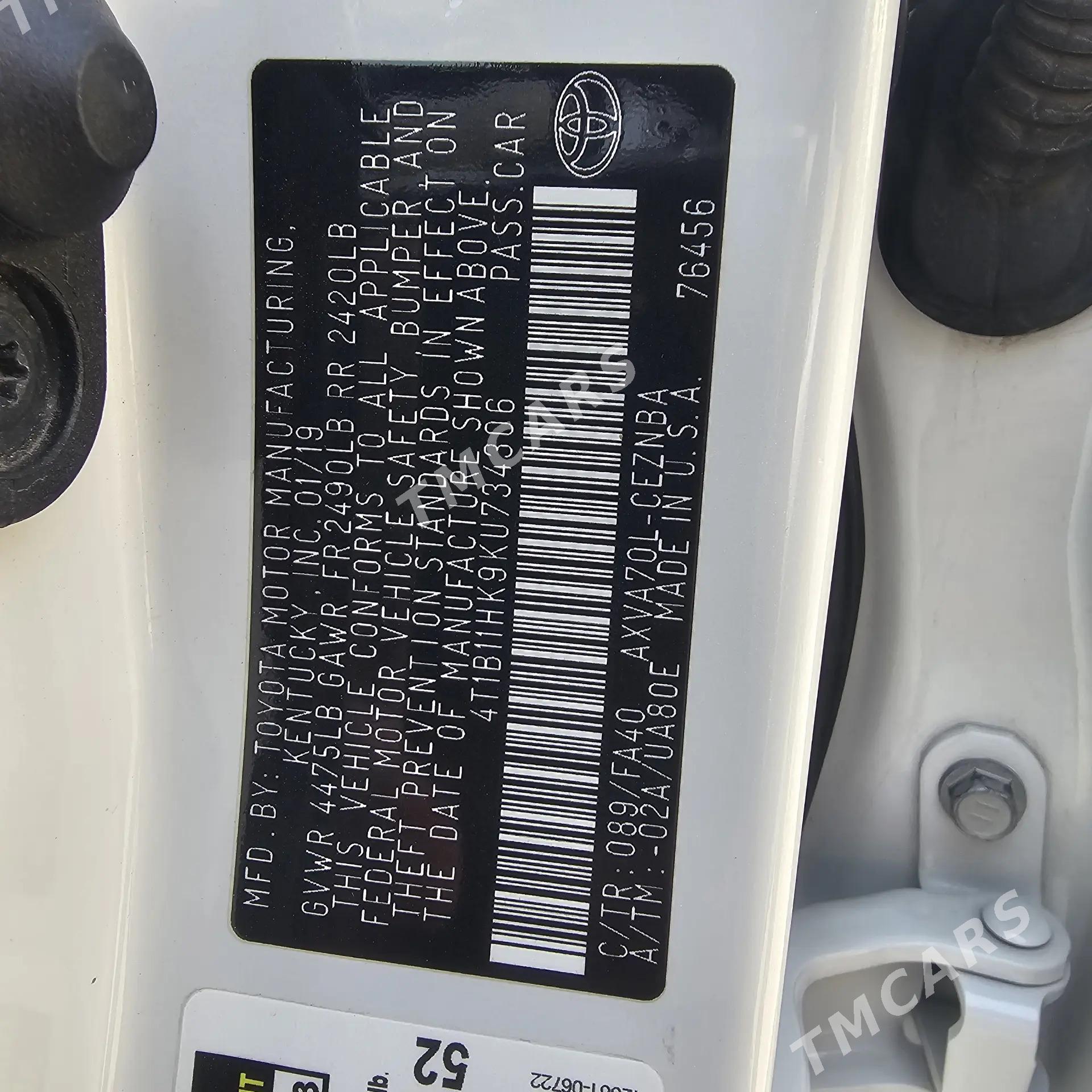 Toyota Camry 2019 - 330 000 TMT - Aşgabat - img 2