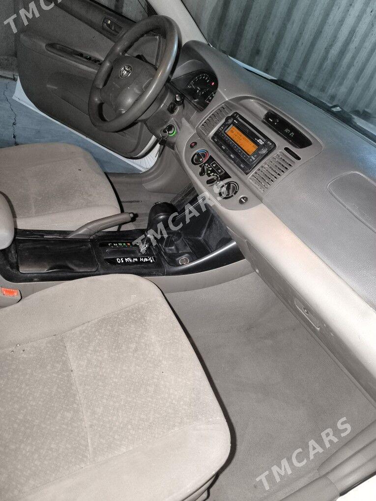 Toyota Camry 2003 - 120 000 TMT - Мары - img 4