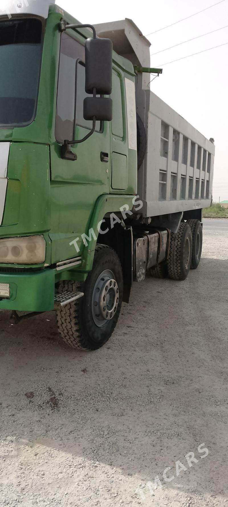 Howo Sinotruk 2010 - 270 000 TMT - Кака - img 4