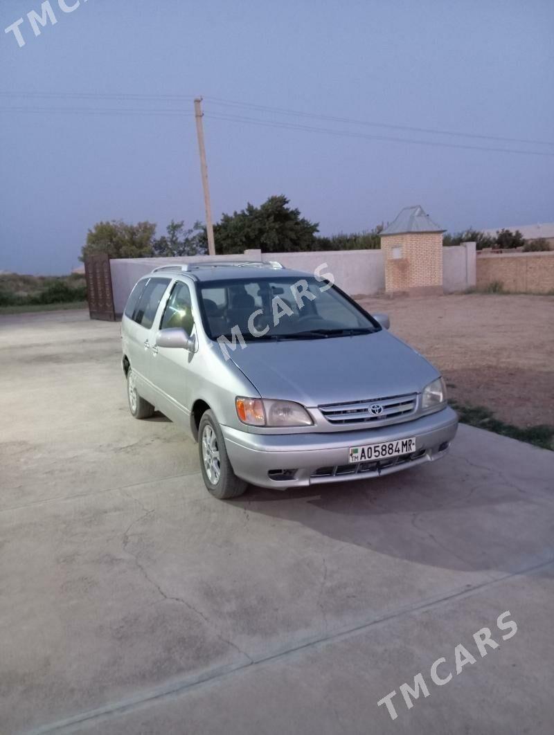 Toyota Sienna 2001 - 190 000 TMT - Baýramaly - img 3