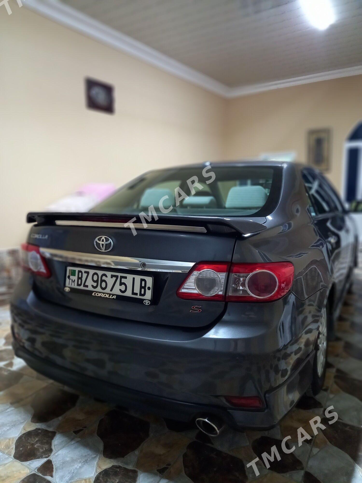 Toyota Corolla 2011 - 155 000 TMT - Туркменабат - img 4